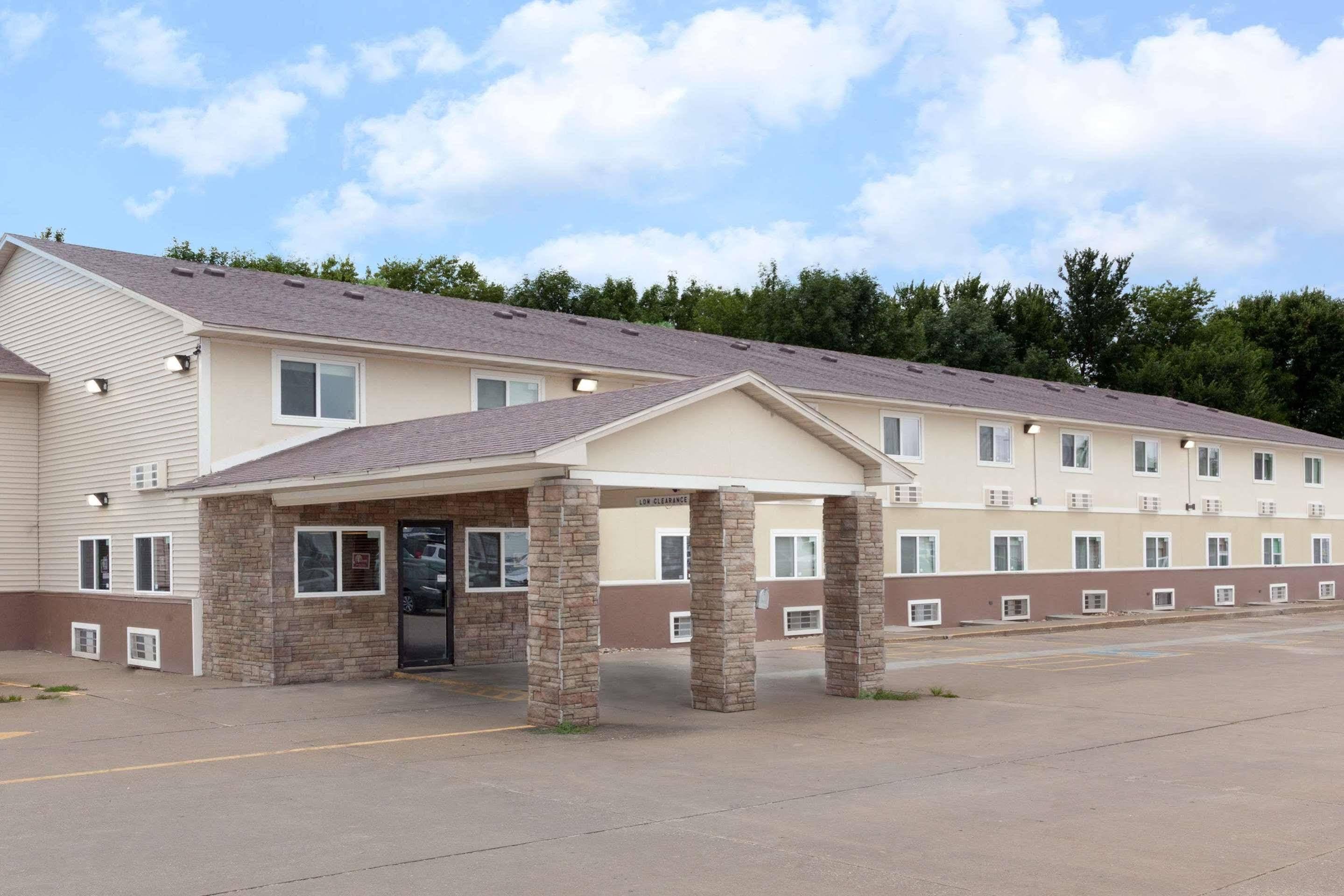 麦迪逊堡速8酒店 Fort Madison 外观 照片